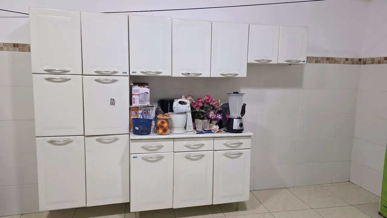 Vendo um conjunto de armário