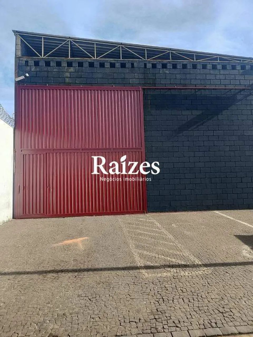 Comercial para venda em Uberlândia no Bairro Minas Gerais com 350 m²