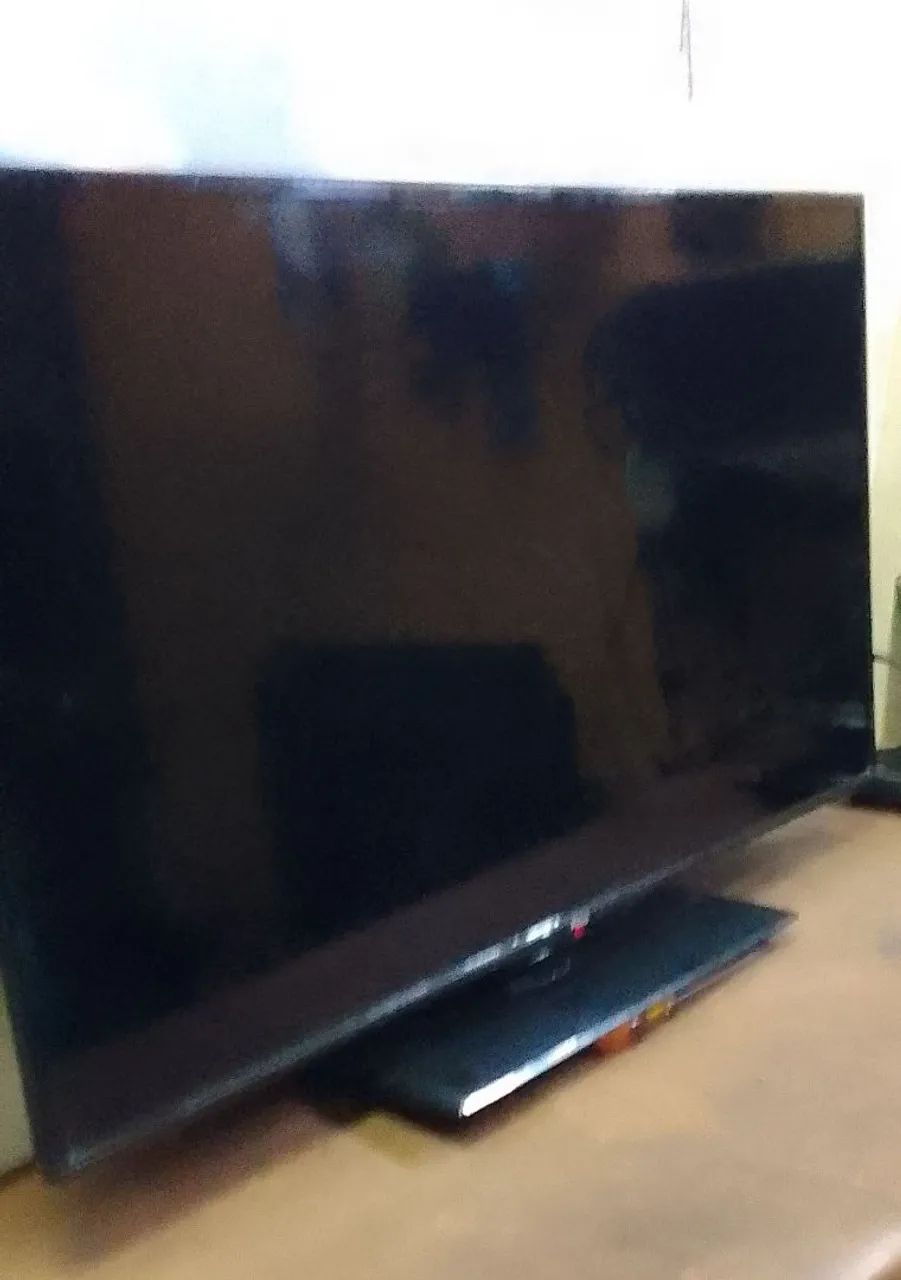 Tv philco de 40" smarth com controle e cabo excelente estado  - Foto 3