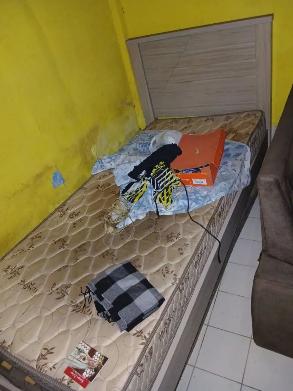Cama de solteiro (doação)