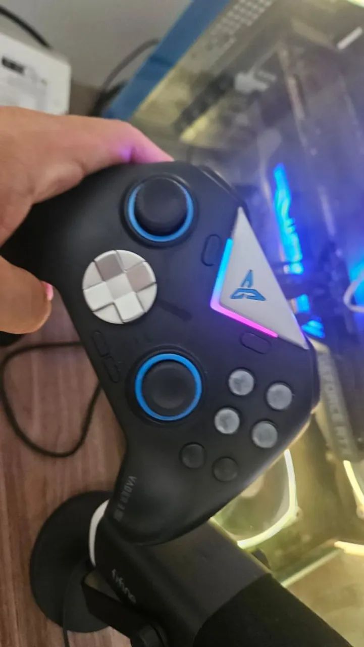 Controle Vader 3 Pro e Gamesir Supernova - Foto 2