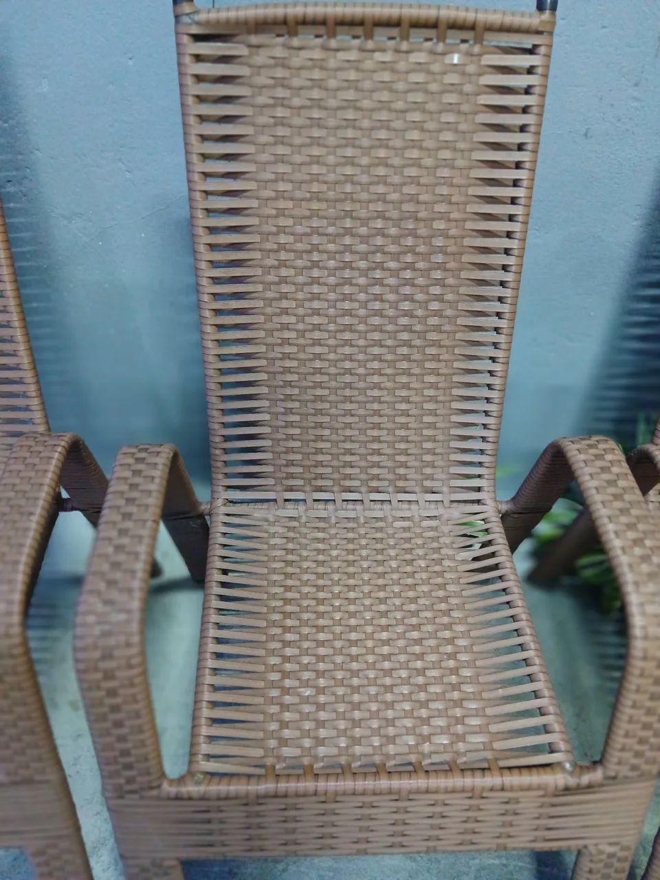 Conjunto de cadeiras com mesa de centro - Foto 2