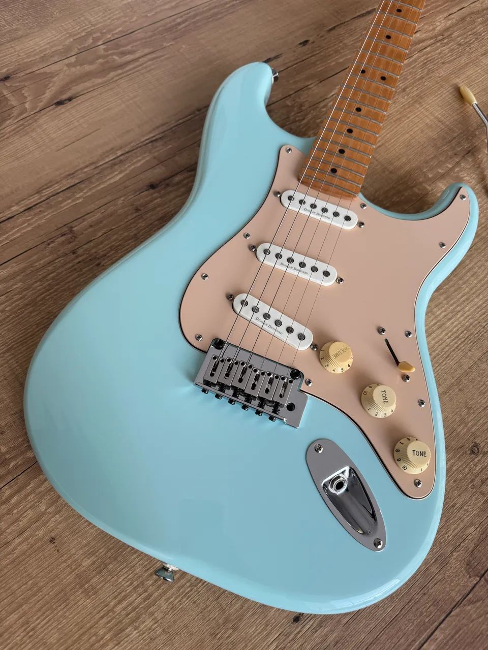 Squier Deluxe Stratocaster - Foto 2