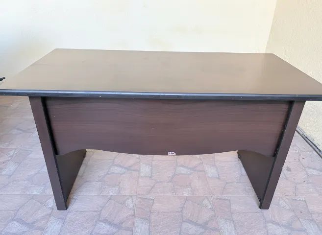 Mesa e Armário Para Escritório