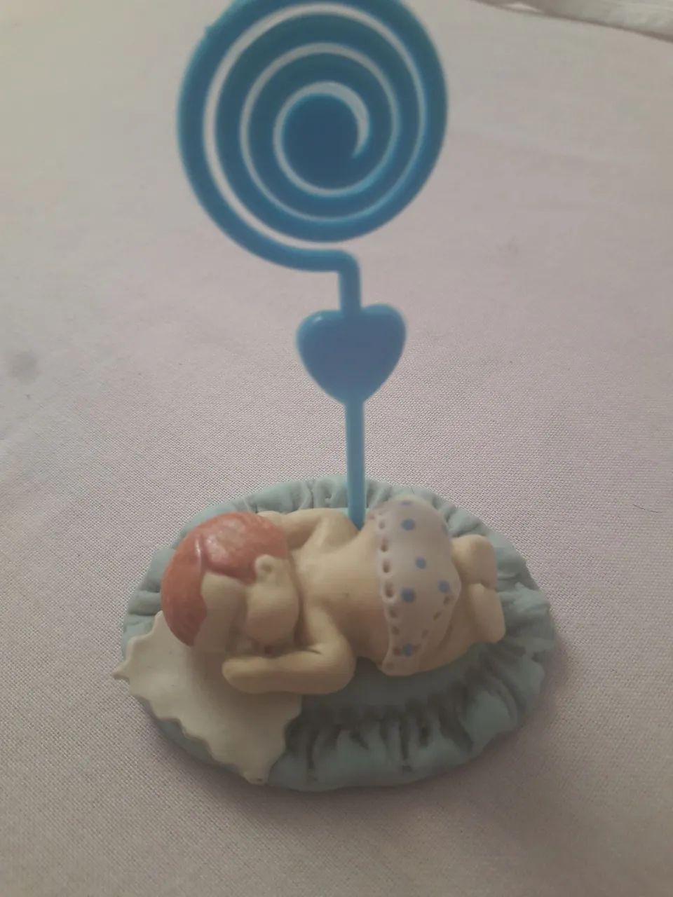 Porta recado ou porta foto decoração Bebê deitado (menino)- usado - Foto 3
