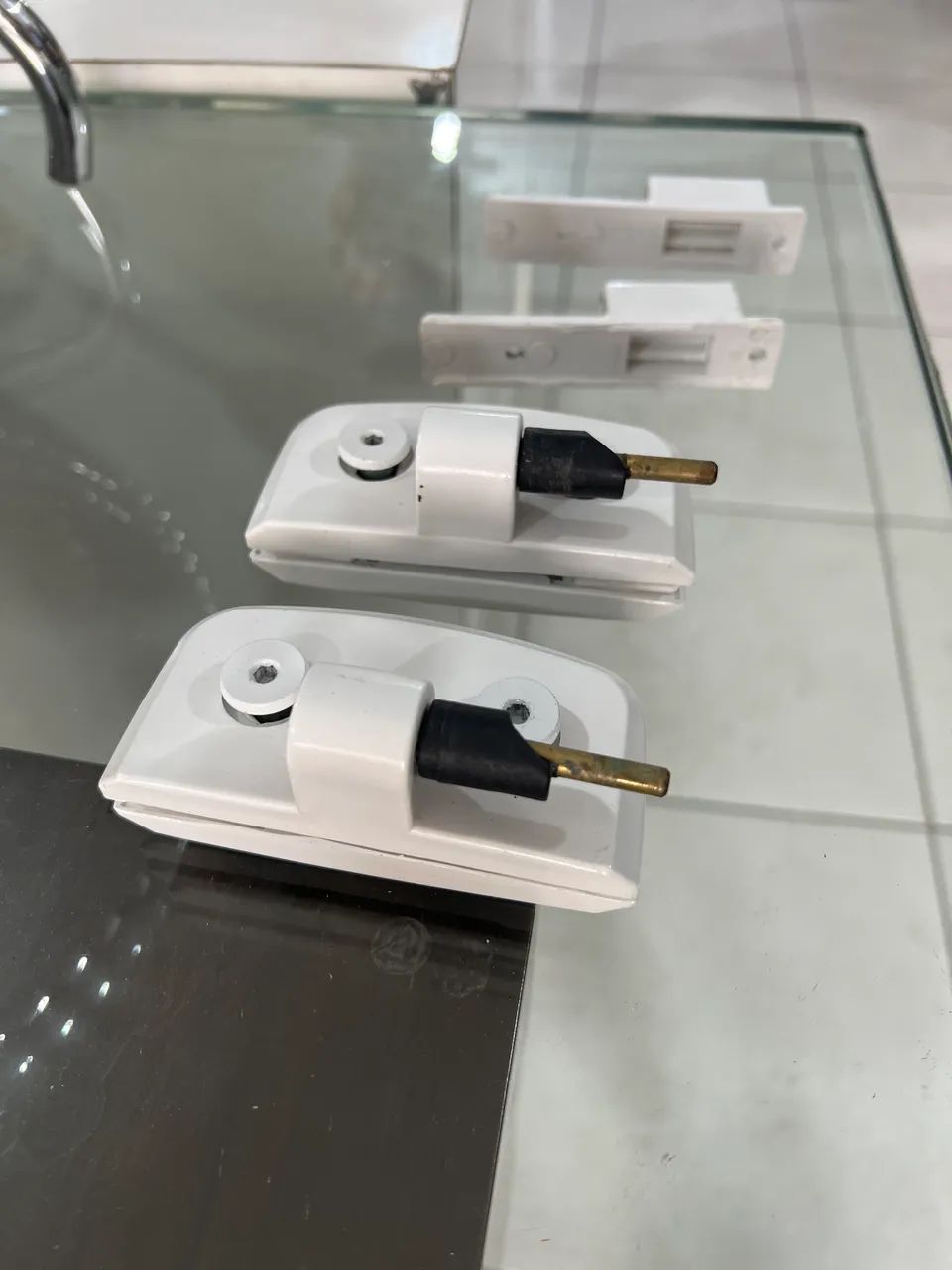 Para de dobradiças automáticas para box e portas - Foto 3