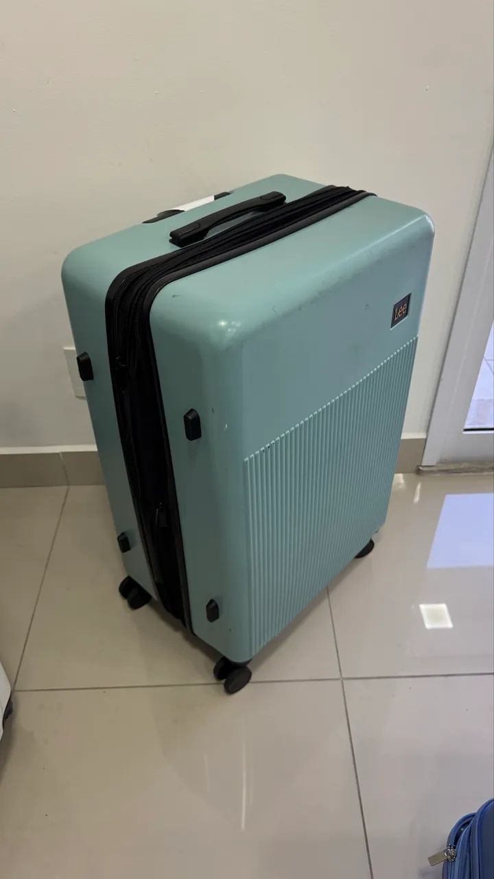 mala de viagem Lee rígida na cor verde-água