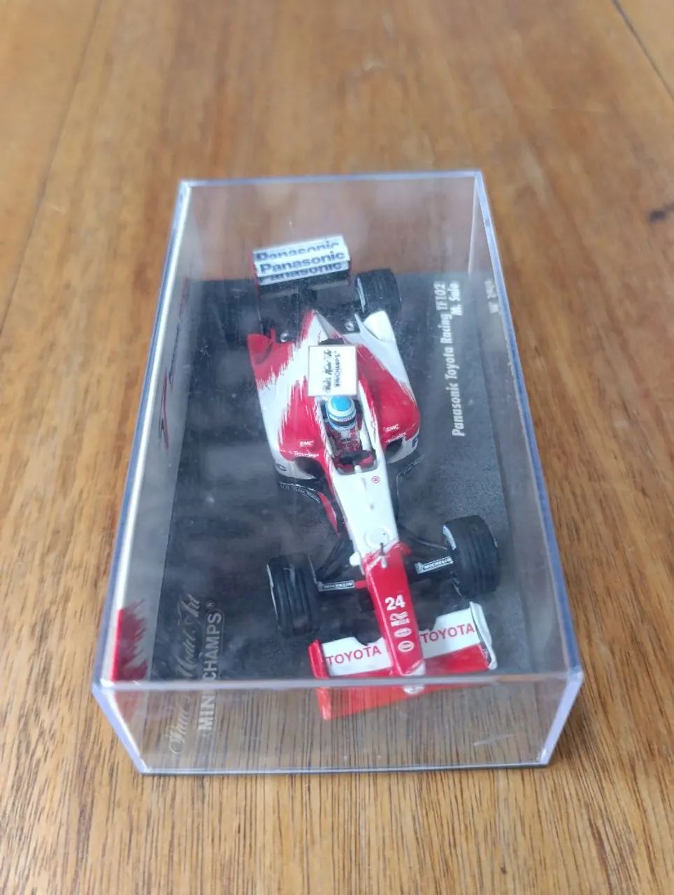 Miniatura 1:43 Minichamps Fórmula 1 Panasonic Toyota Racing TF102