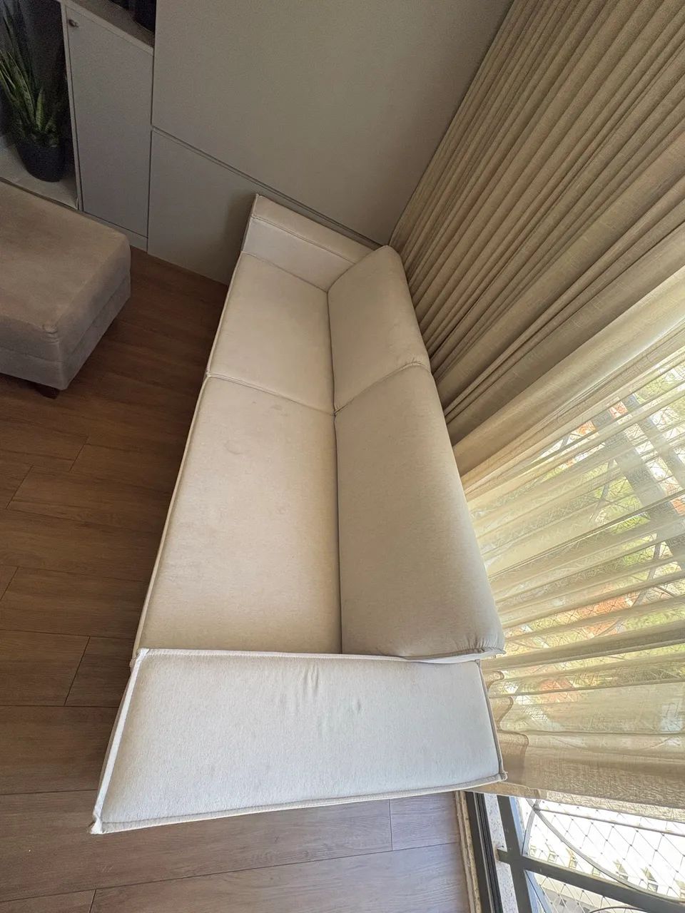 Sofá linho 2,50x 0,84 - Foto 2