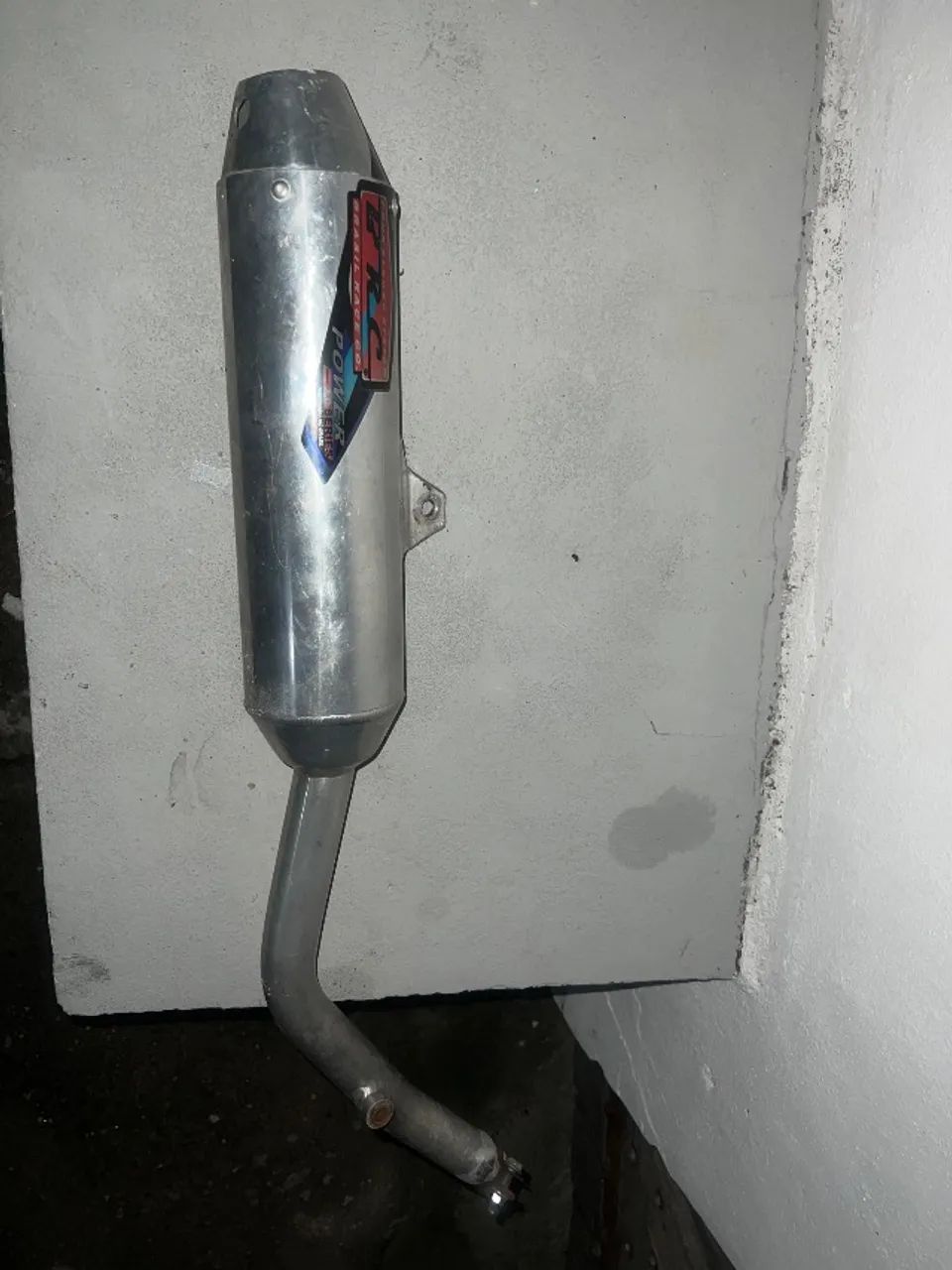 Cano esportivo moto 