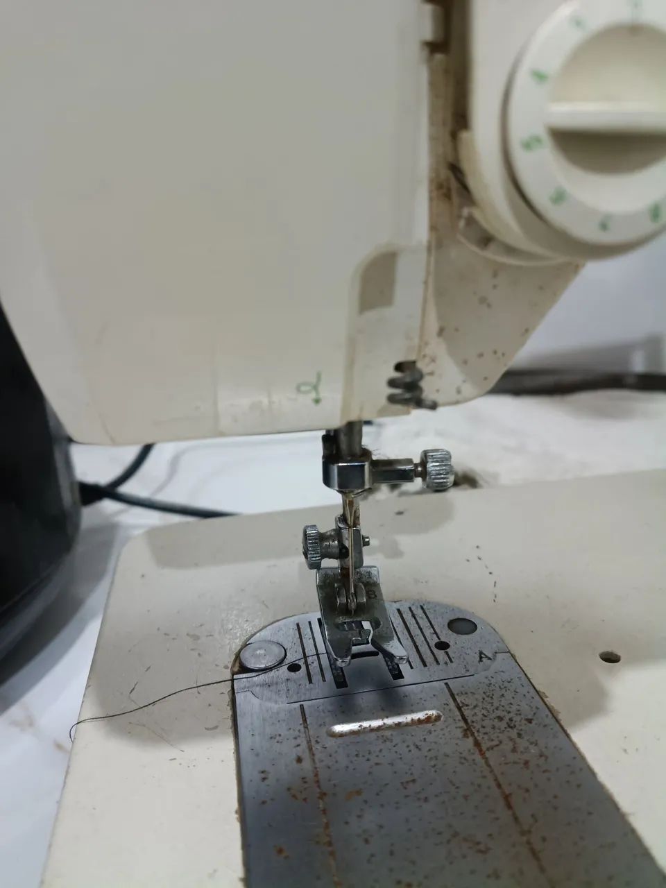 Máquina de costura - Foto 4