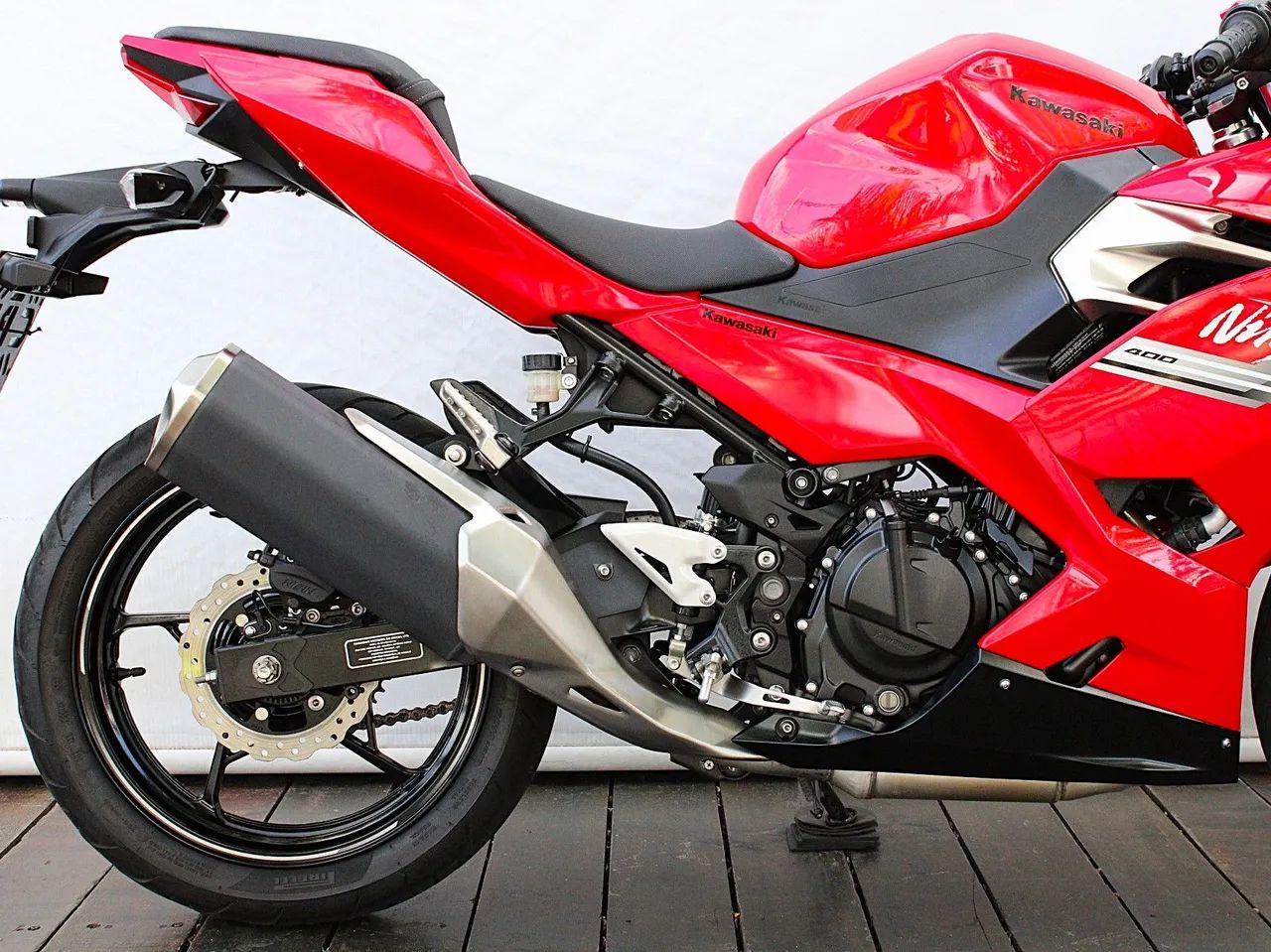 KAWASAKI NINJA 400 - Foto 5