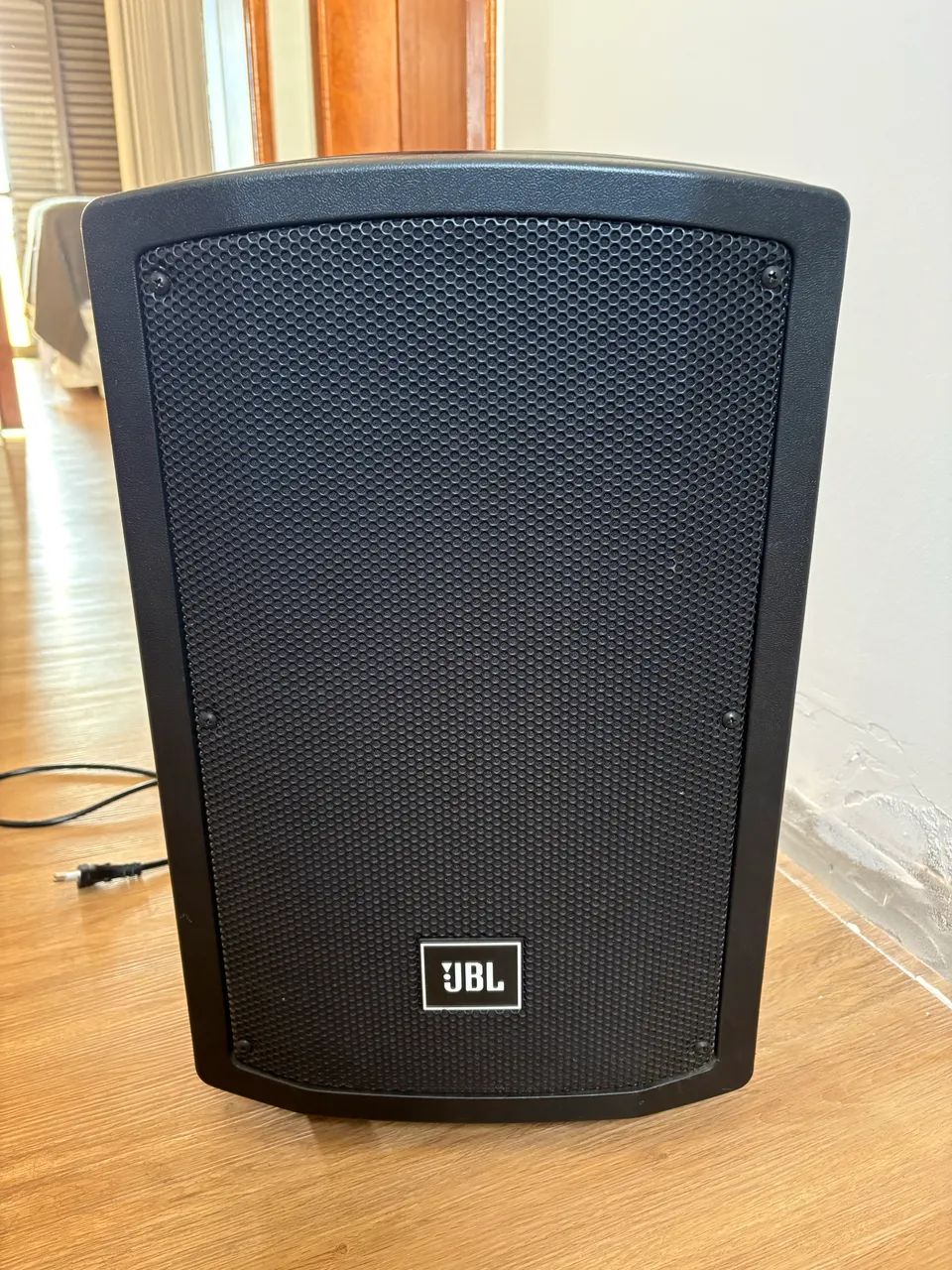 Vende-se Caixa Jbl JS10BT Bluetooth USB , Cor Preta (Usado) - Foto 2