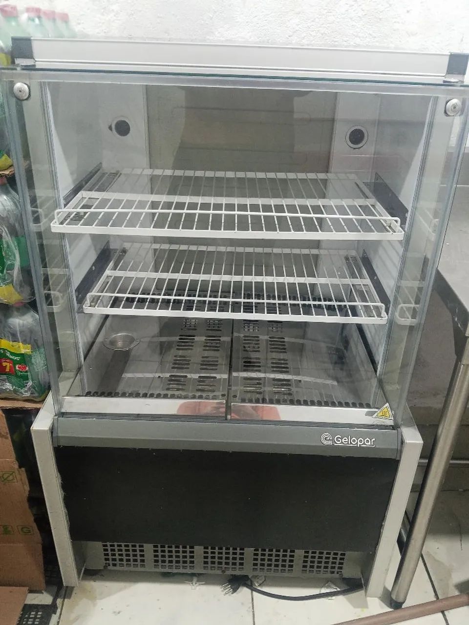 Estufar Gelopar semi nova 