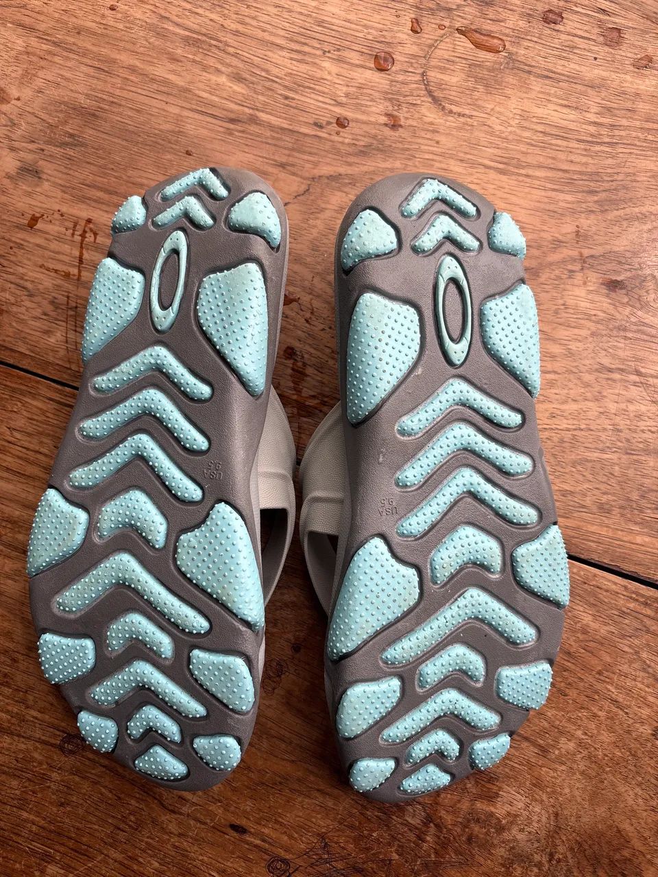 Chinelo Oakley Titan Stone Grey - Foto 3