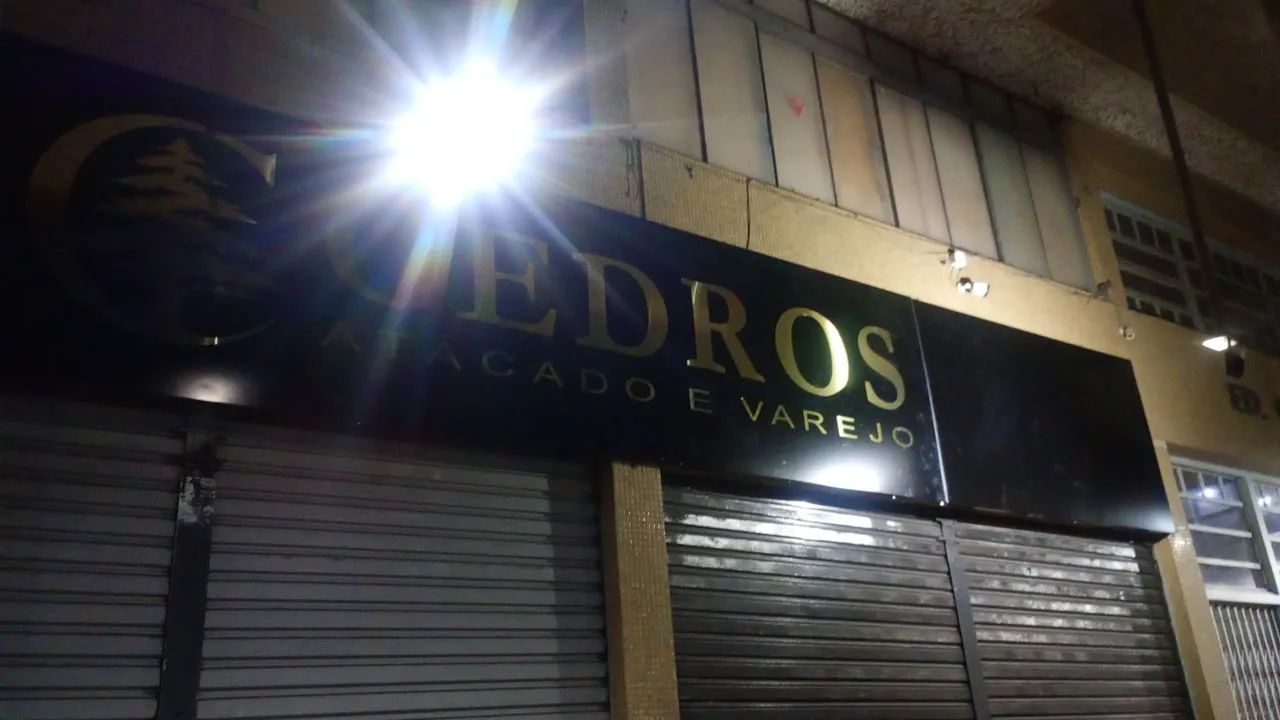 Letreiros e envelopamentos - Foto 4