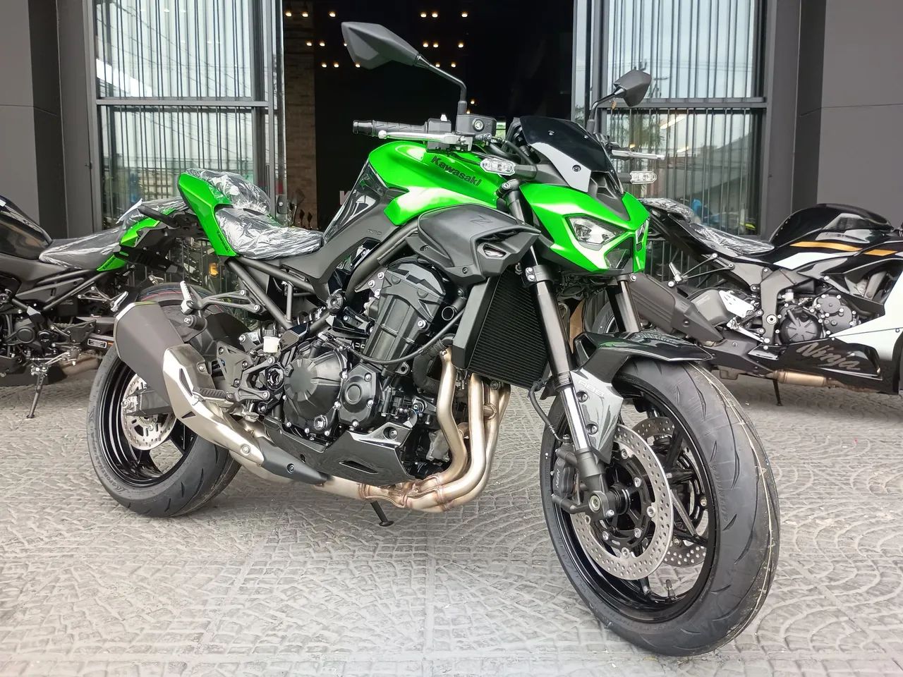 neeeeeekoページ Kawasaki 900 2026 - 1475183793 | OLX