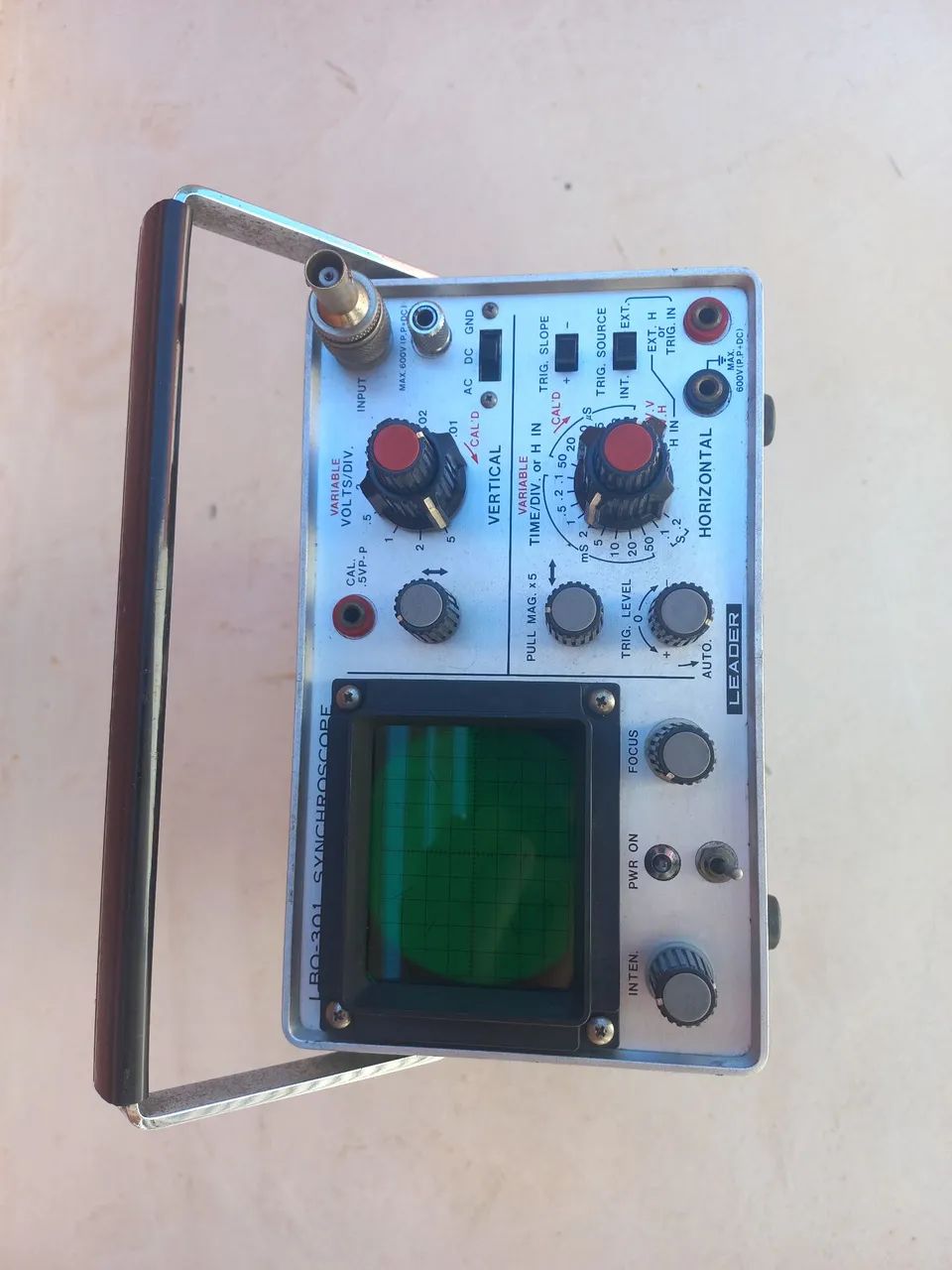 Osciloscópio Leader LBO-301 Synchroscope, perfeito estado