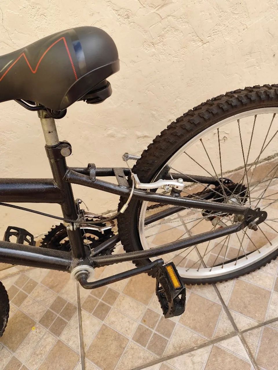 Bicicleta aro 26 com marchas - Foto 3