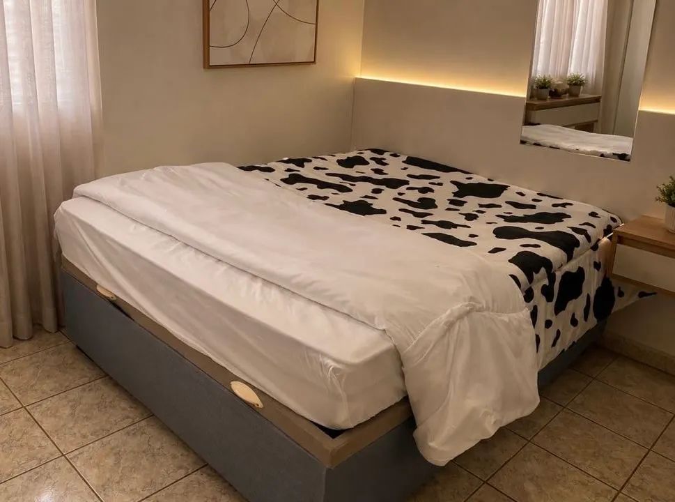 CAMA BOX BAÚ E COLCHÃO