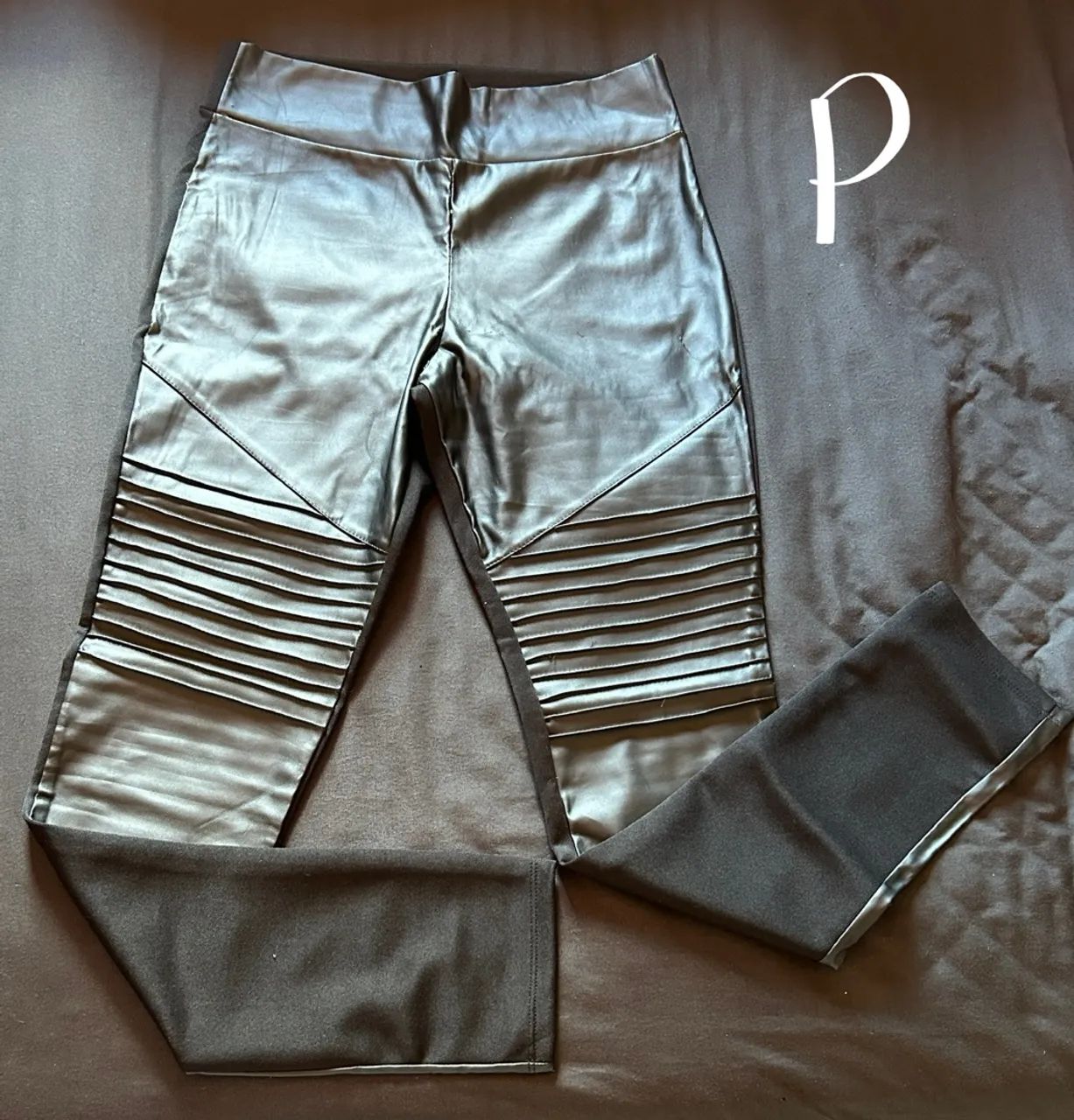 DESAPEGO ROUPAS FEMININAS Novas E Usadas - Foto 5