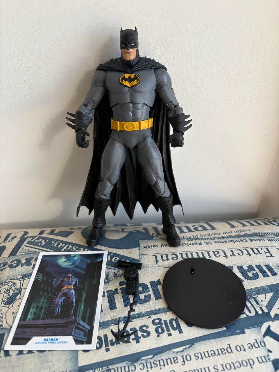 Batman THREE JOKERS Macfarlane DC - Foto 2