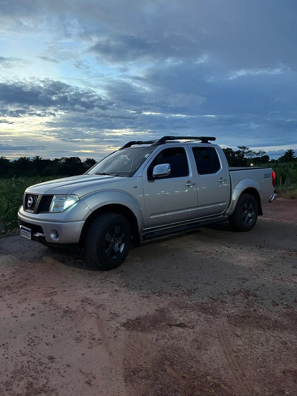 Frontier LE 2011