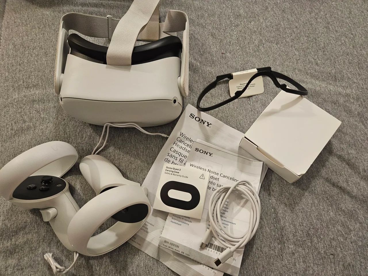 Meta Quest 2 - óculos VR e 2 controles- Super Novo - Foto 2