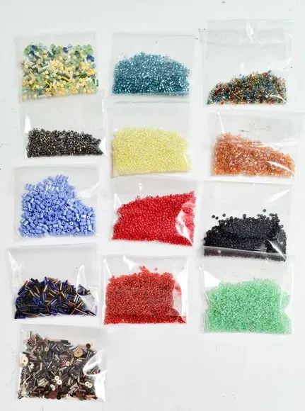 kit artesanato miçangas e paetês