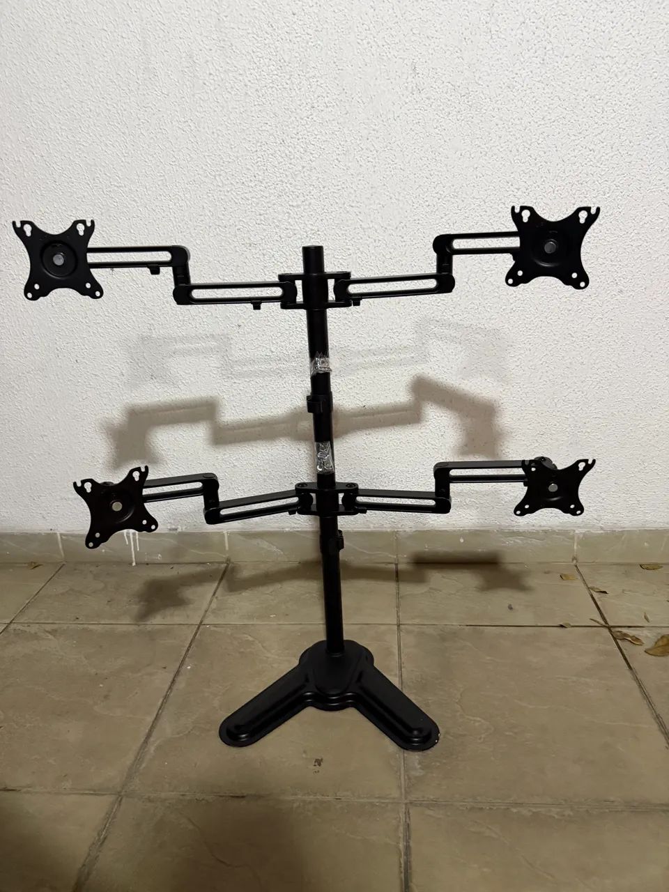 Suporte para 4 monitores 