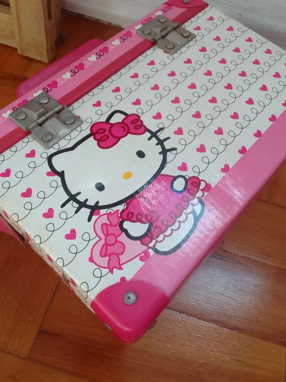 Frasqueira Hello Kitty antiga usada - Foto 2