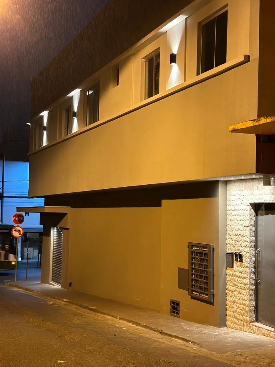 Duas salas comercias disponíveis - 31m e 72m - Foto 2