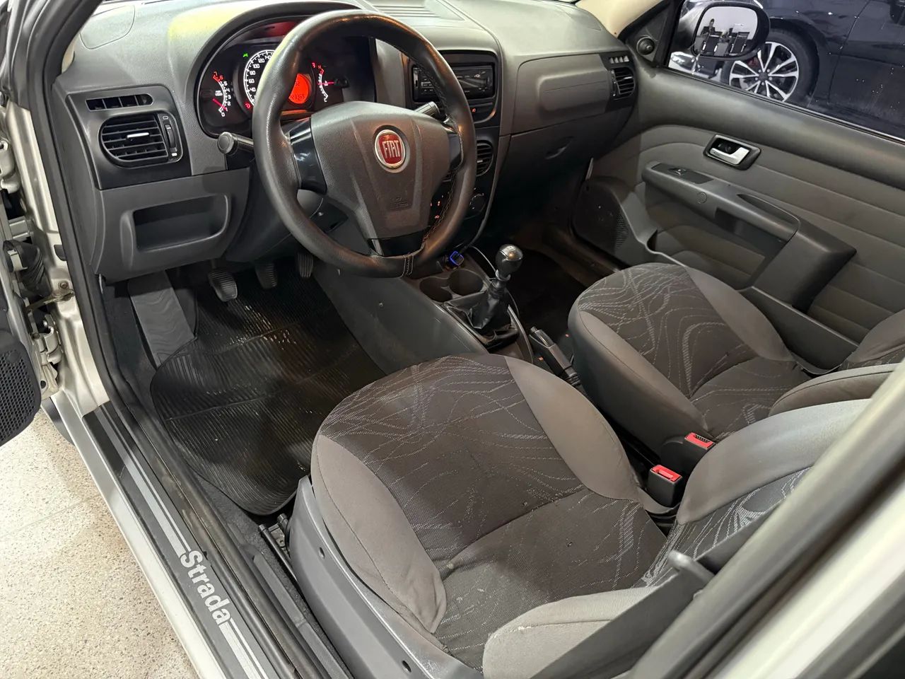 Fiat Strada Working 1.4 MPI Fire Flex 8V CE 2016 - Foto 2