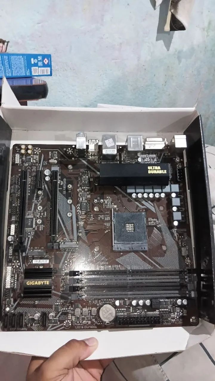 Placa mãe B550 Gigabyte - Foto 4