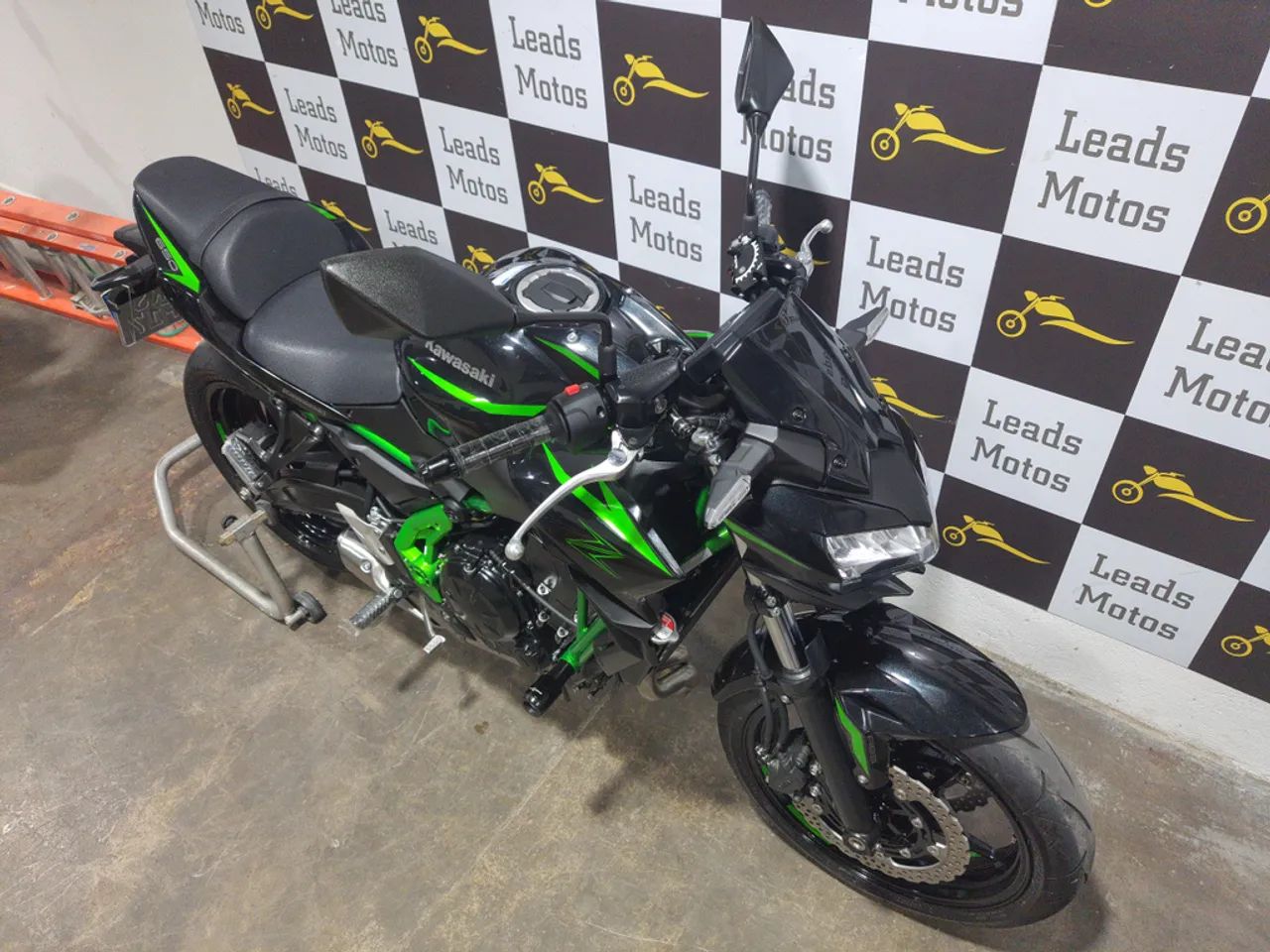 Kawasaki Z 650 - Foto 4