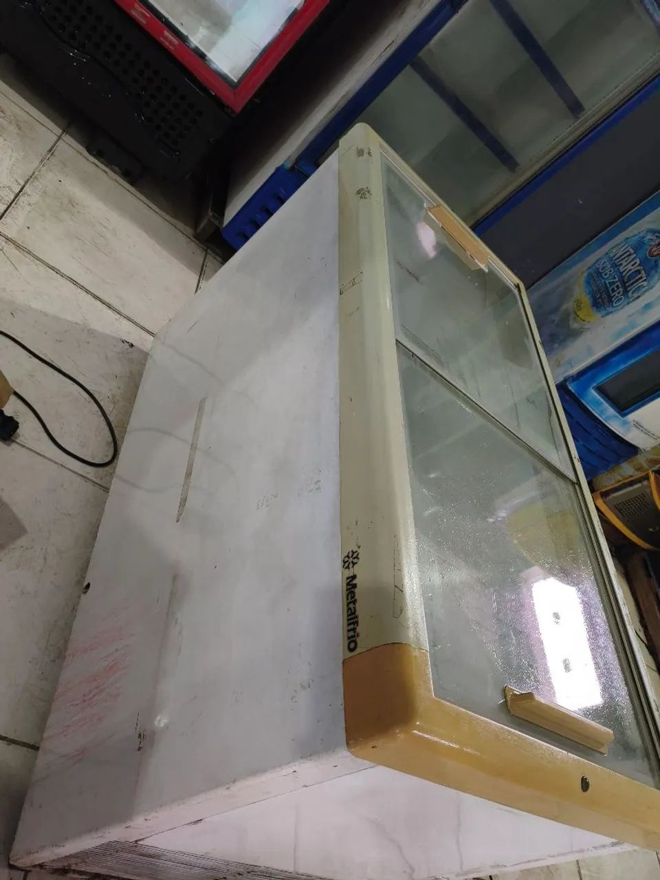 Freezer porta de vidro 