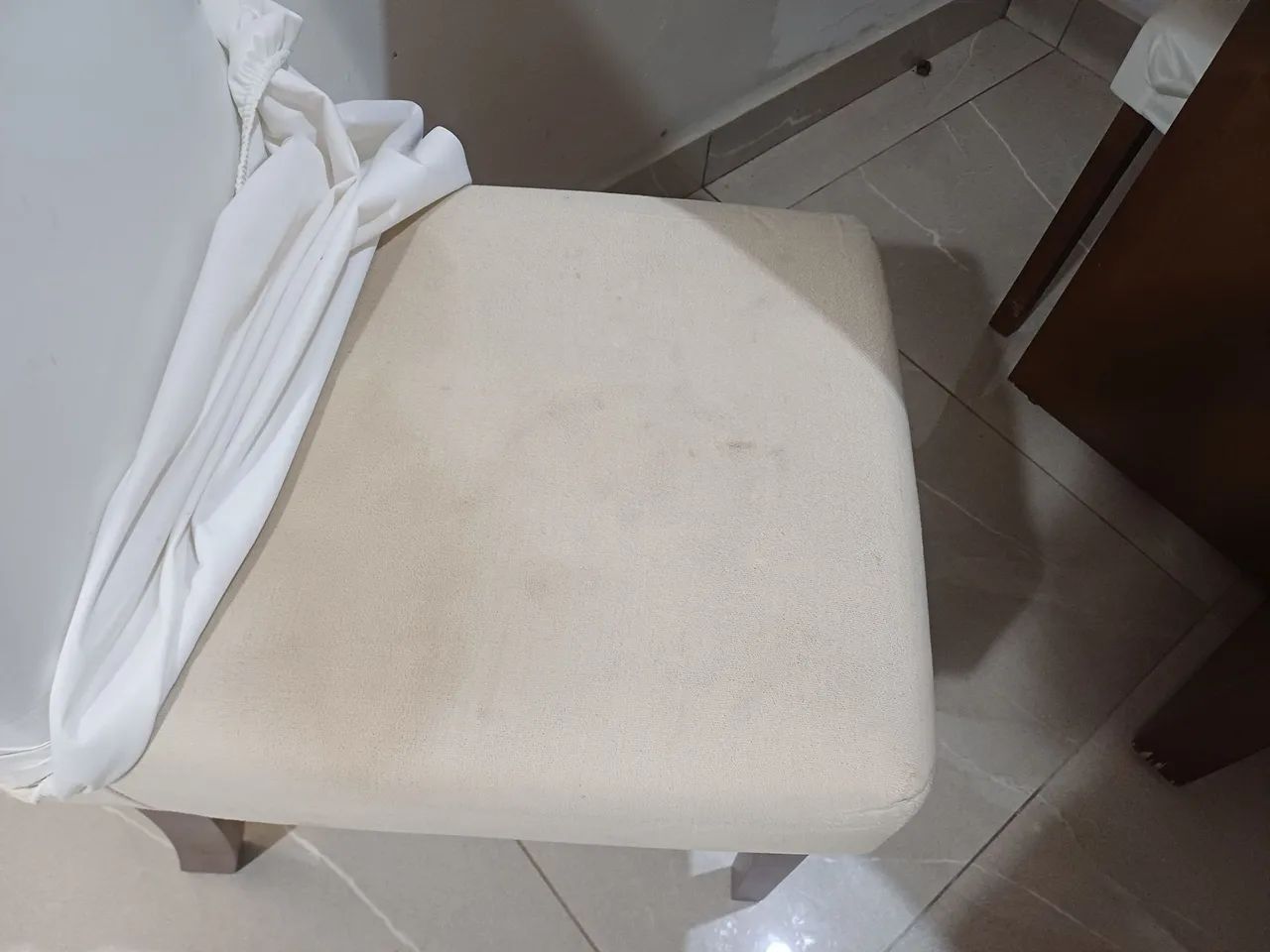Mesa com 6 cadeiras - Foto 4