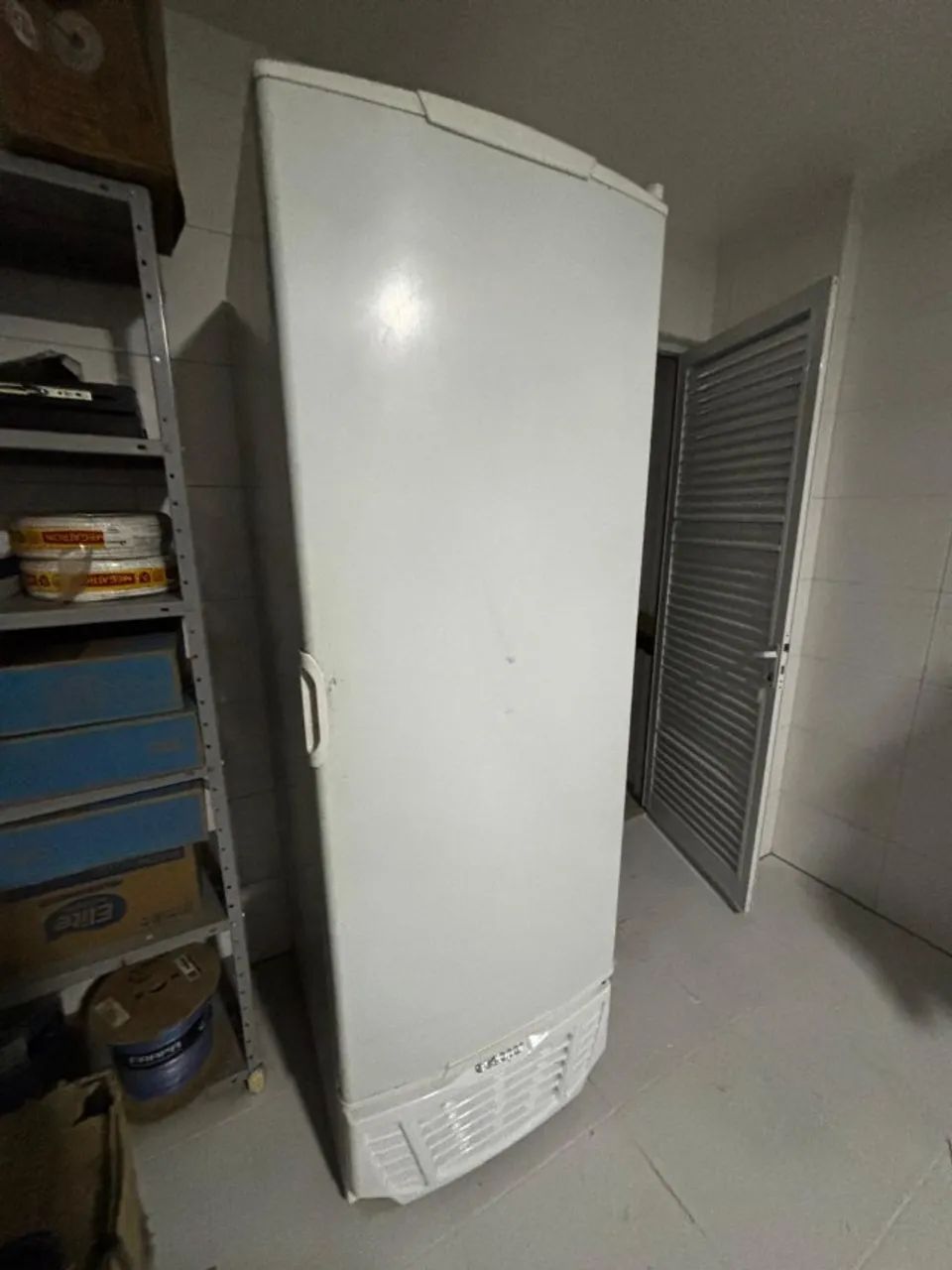Gelopar Vertical 575L Branco - Foto 2