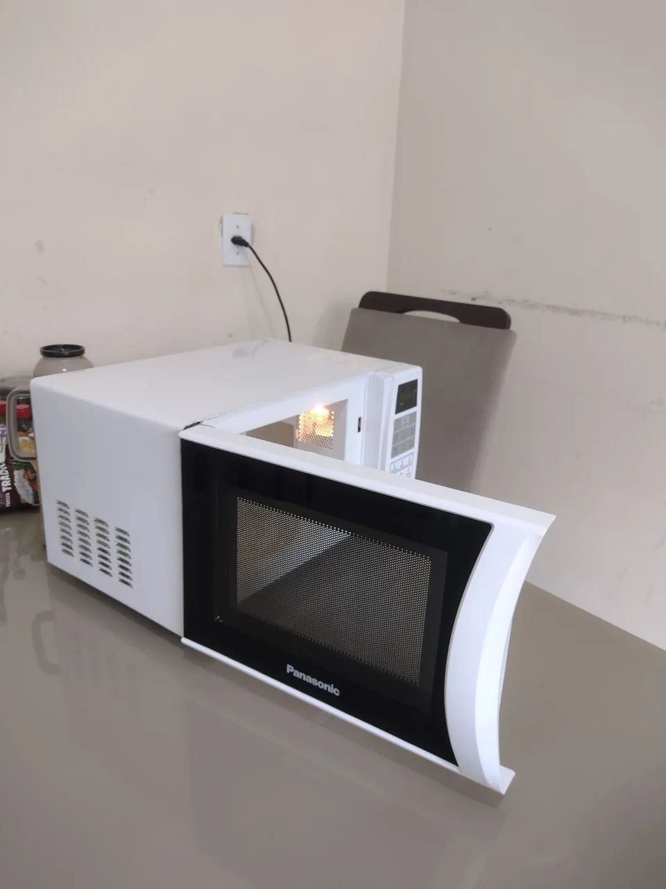 Microondas Panasonic 21 litros, funcionando perfeitamente  - Foto 4
