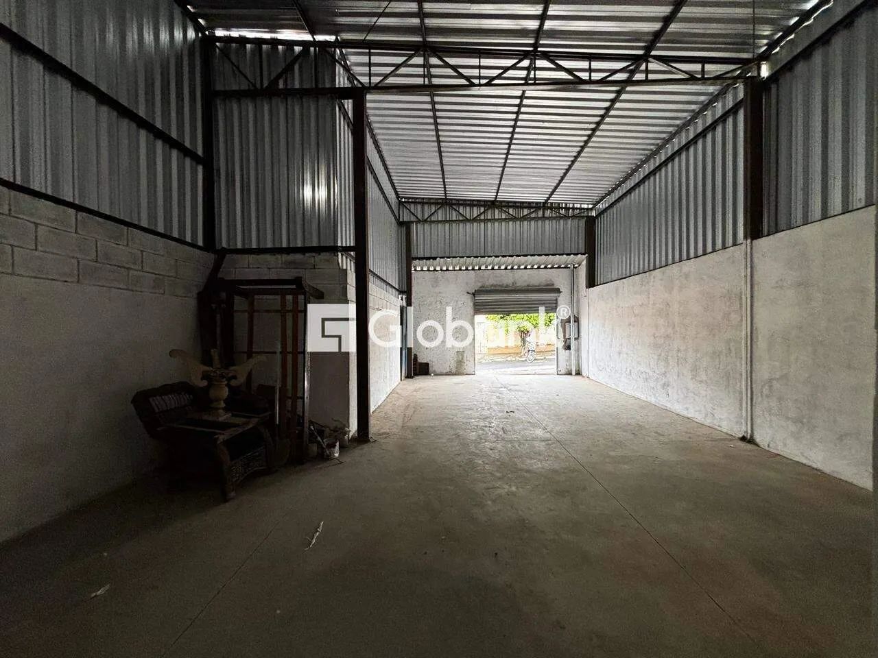 Galpão com 1 banheiro, 90m² no bairro Vila Greice - Foto 2
