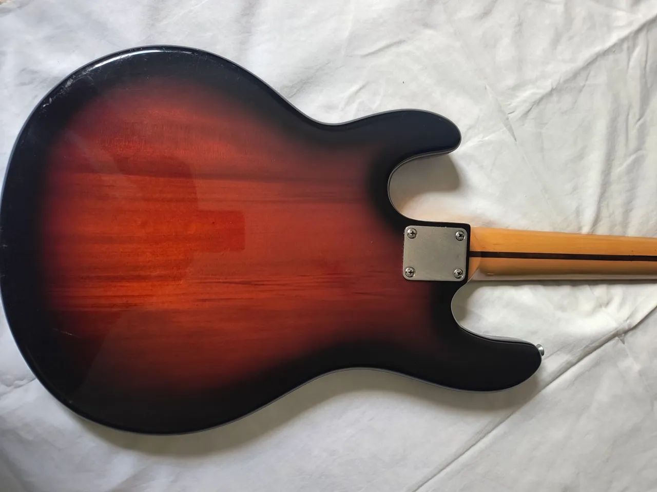 Baixo Michael Musicman  - Foto 4