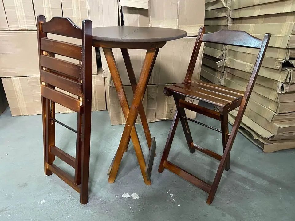 Jogos de Mesa dobráveis,resistentes,perfeito para seu bar restaurantes e lazer - Foto 4