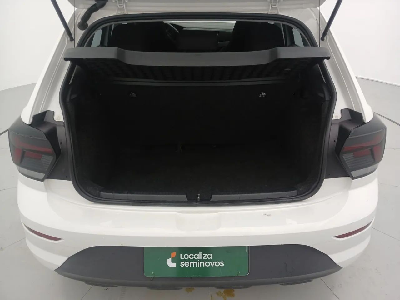 Volkswagen Polo Track 1.0 Flex 12V 5p, foto 9 de 18