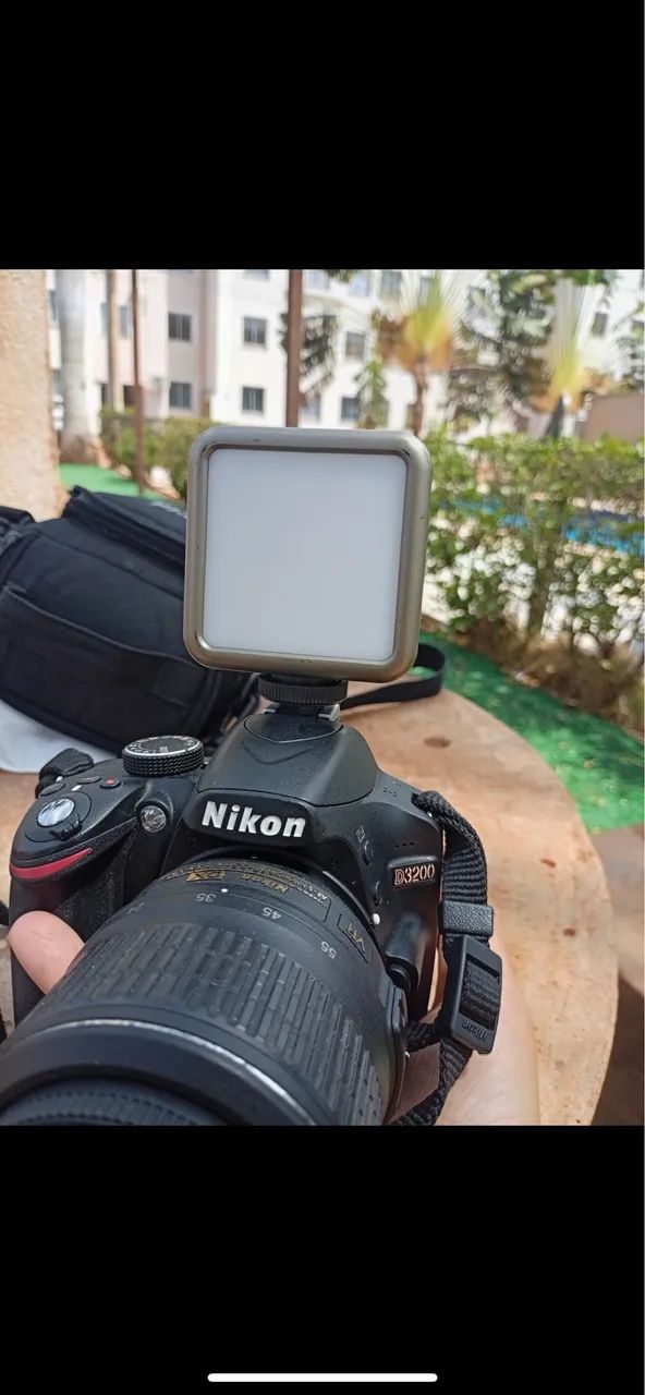 Câmera profissional Nikon D3200 com lente 8-55 mm - Foto 4