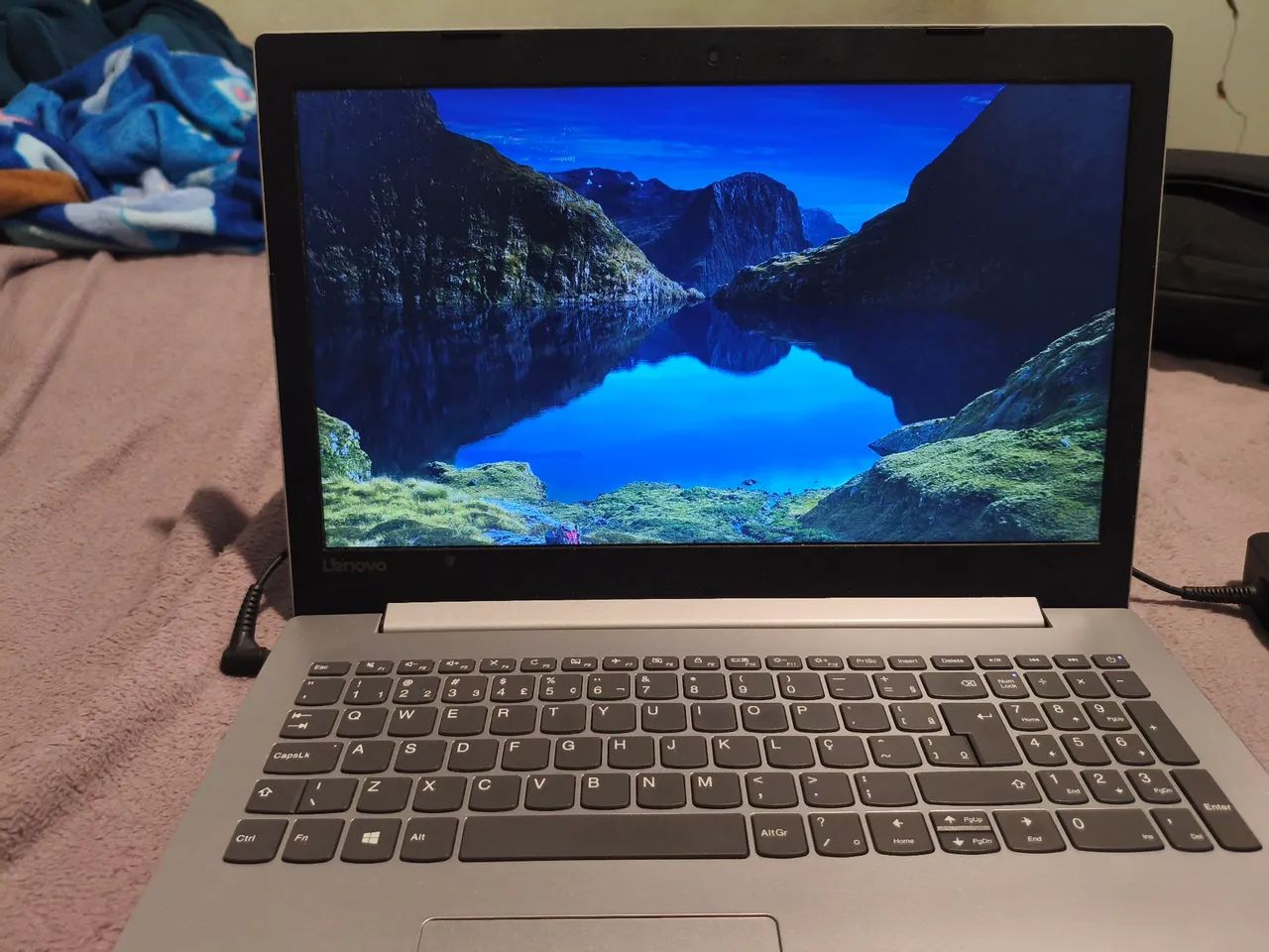 Vendo Notebook Lenovo 12GB de RAM+SSD+HD - Ótimo para trabalho e estudos