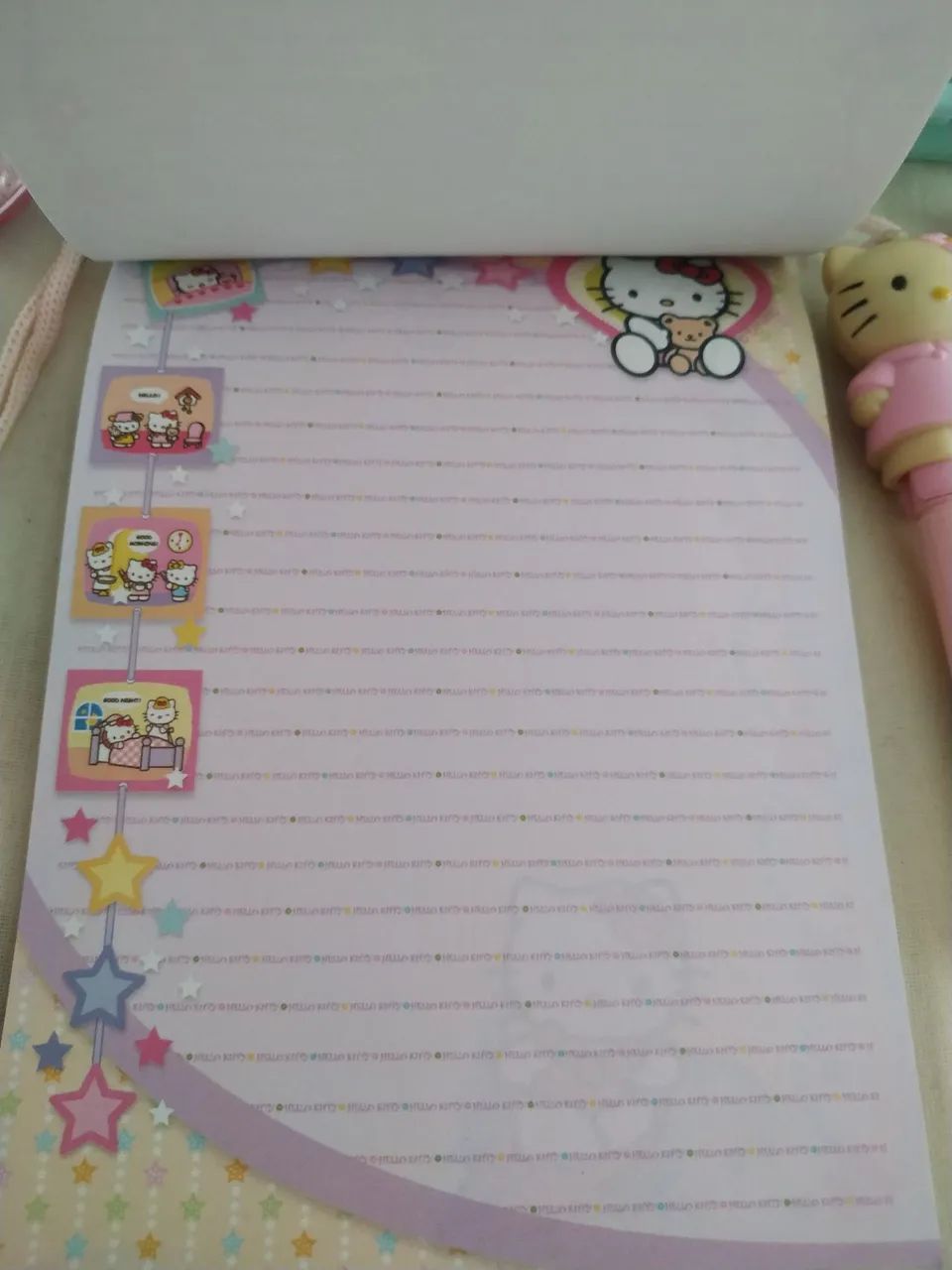 Lote papelaria retrô Hello Kitty e Barbie - Foto 4