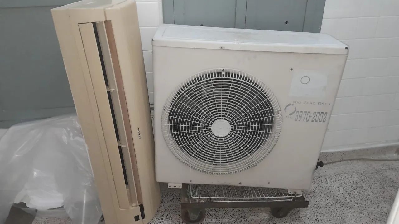 Ótimo split Hitachi 18000btu funcionando bom estado - Foto 3