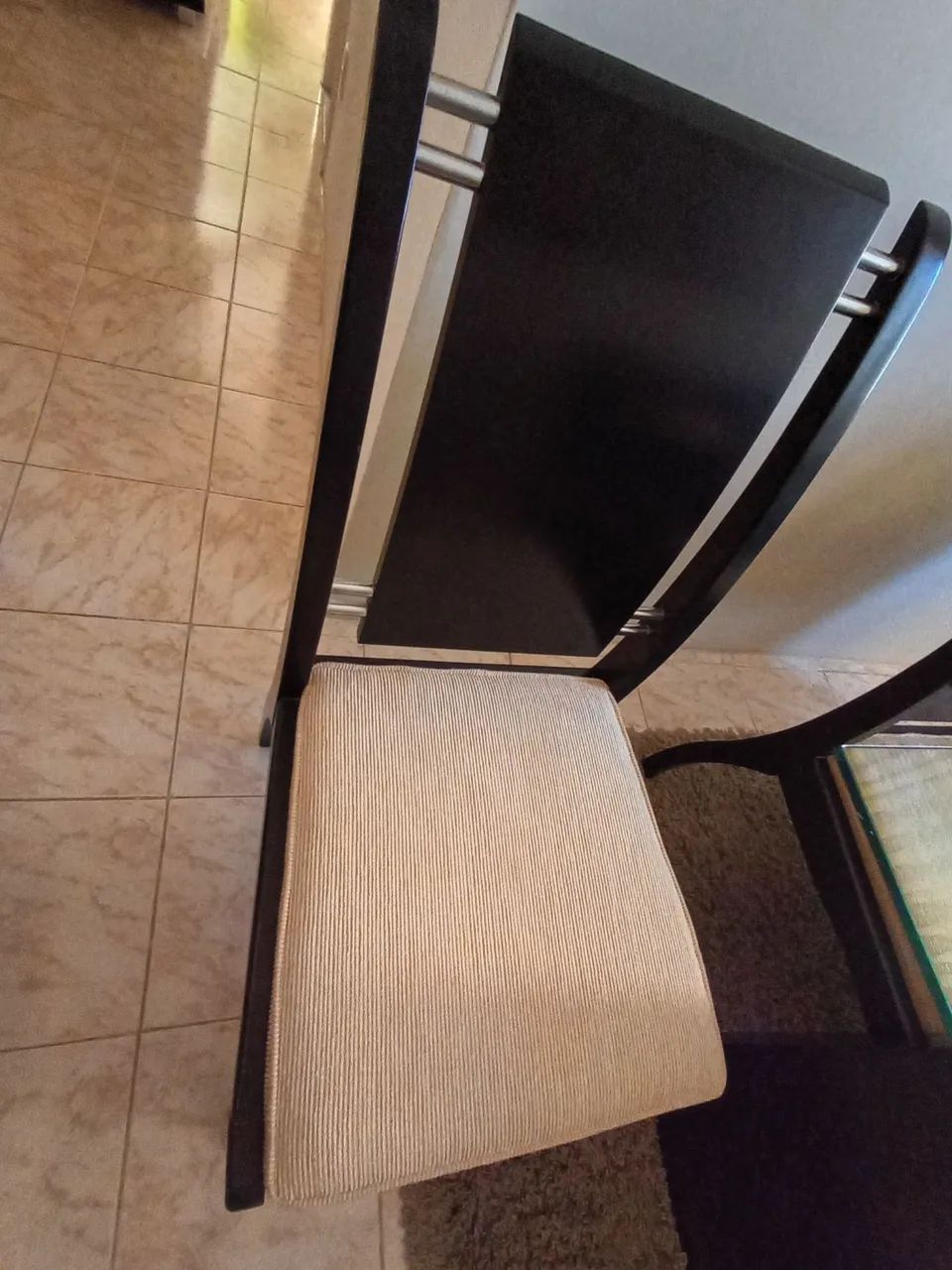 VENDO MESA COM SEIS CADEIRAS E CONSOLE - Foto 4