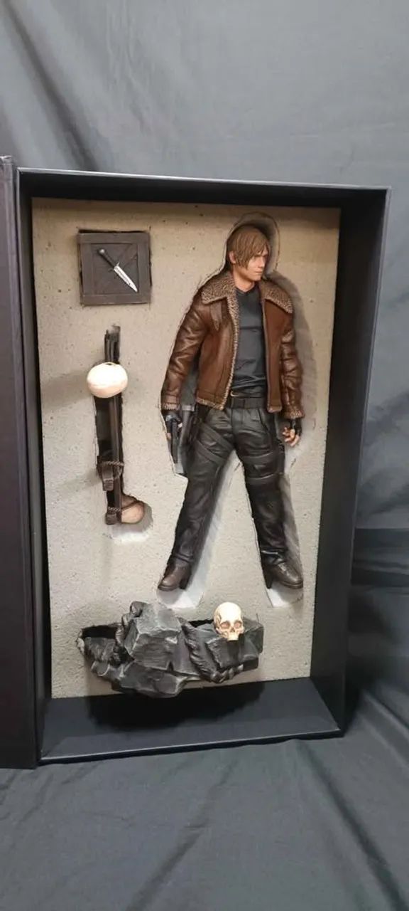 Figure Action Leon Kennedy - Foto 2