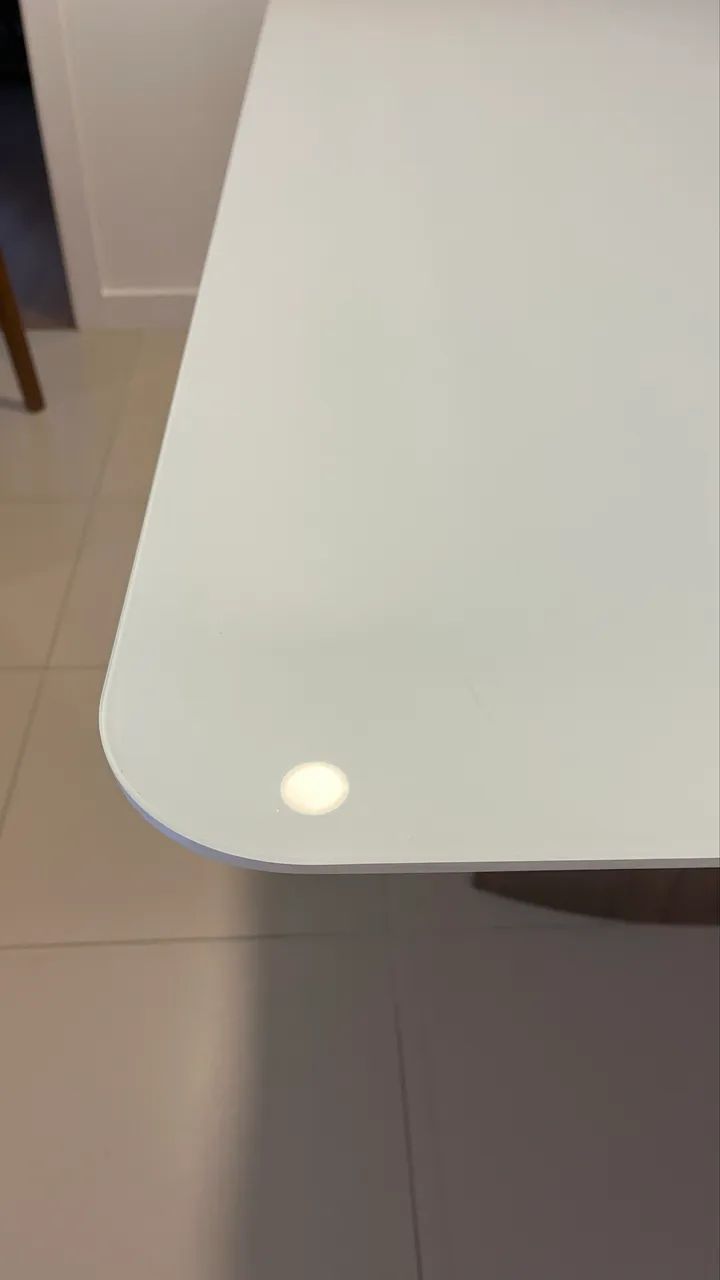 Mesa de jantar sofisticada seminova - Foto 4